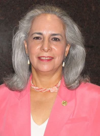 Raquel Juarez, Secretary or the TAMIU Alumni Association 2005-2006