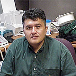 Dr. Roberto R Heredia