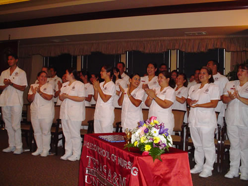 May 2006 Pinning Ceremony students