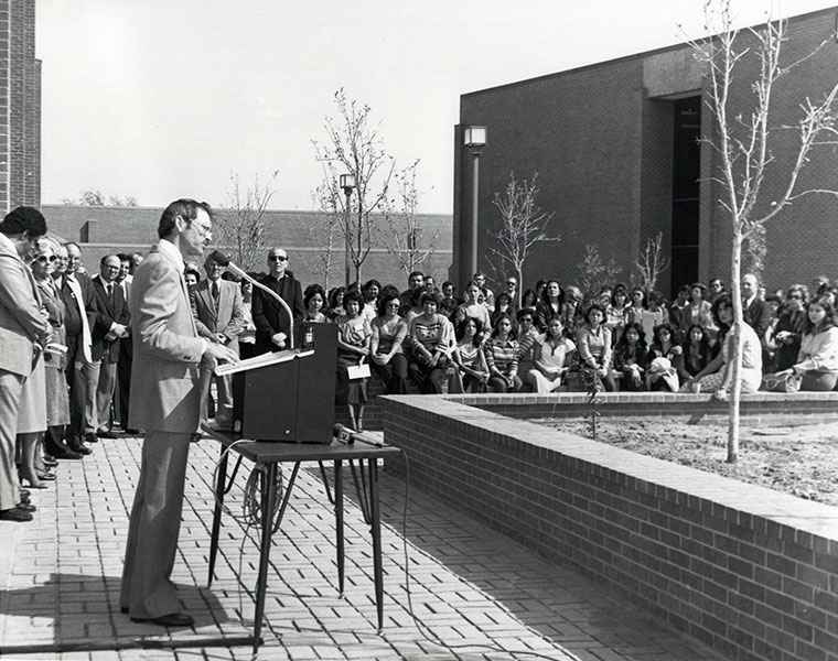 Dr. Billy F. Cowart addressing crowd
