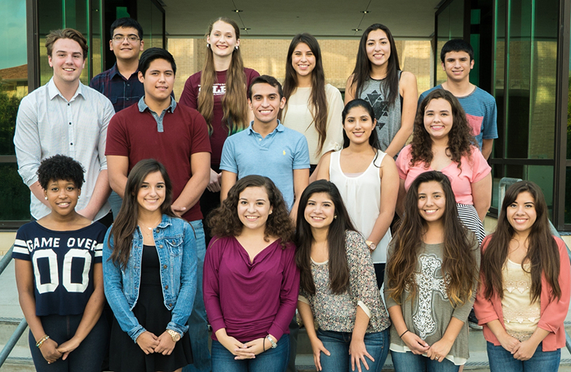 Members of the University’s Reading the Globe Program will travel to India this holiday season. Front,  left to right :  China Lorae Jennings, Christine Annette Segovia, Cynthia Maria Urteaga, Emily Giselle Estrada,Valeria Michelle Valdez, Alyssa Ariene Gibeaut Middle row: Alexander Thomas Simpson,  Victor Alexis Rodríguez, Carlos Alberto Fuentes, Jr., Maribel Gomez, Johanna Elizabeth Webb. Third Row: Erick Uriel Vazquez, Megan Jean Unrath, Talitha Sophia Wisner, Alexia Noehmi Villarreal, Alejandro Benavides.