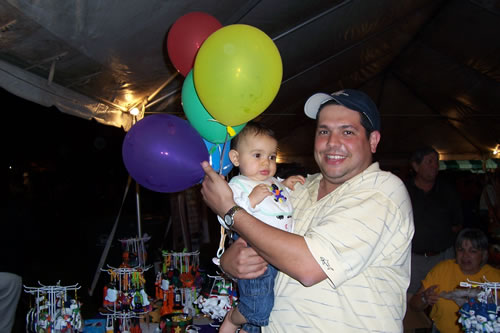 Father and daughter enjoying AutMus