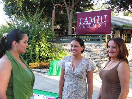 Gloria Madrigal, Jessica Palacios and Perla Nieto