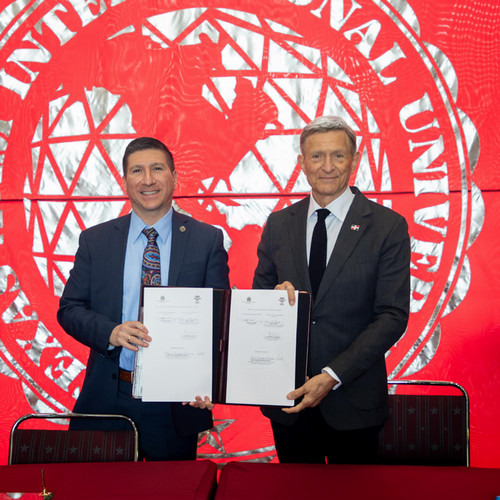 SIGNED MOU DR FM
