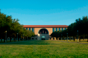 TAMIU Killam North Lawn