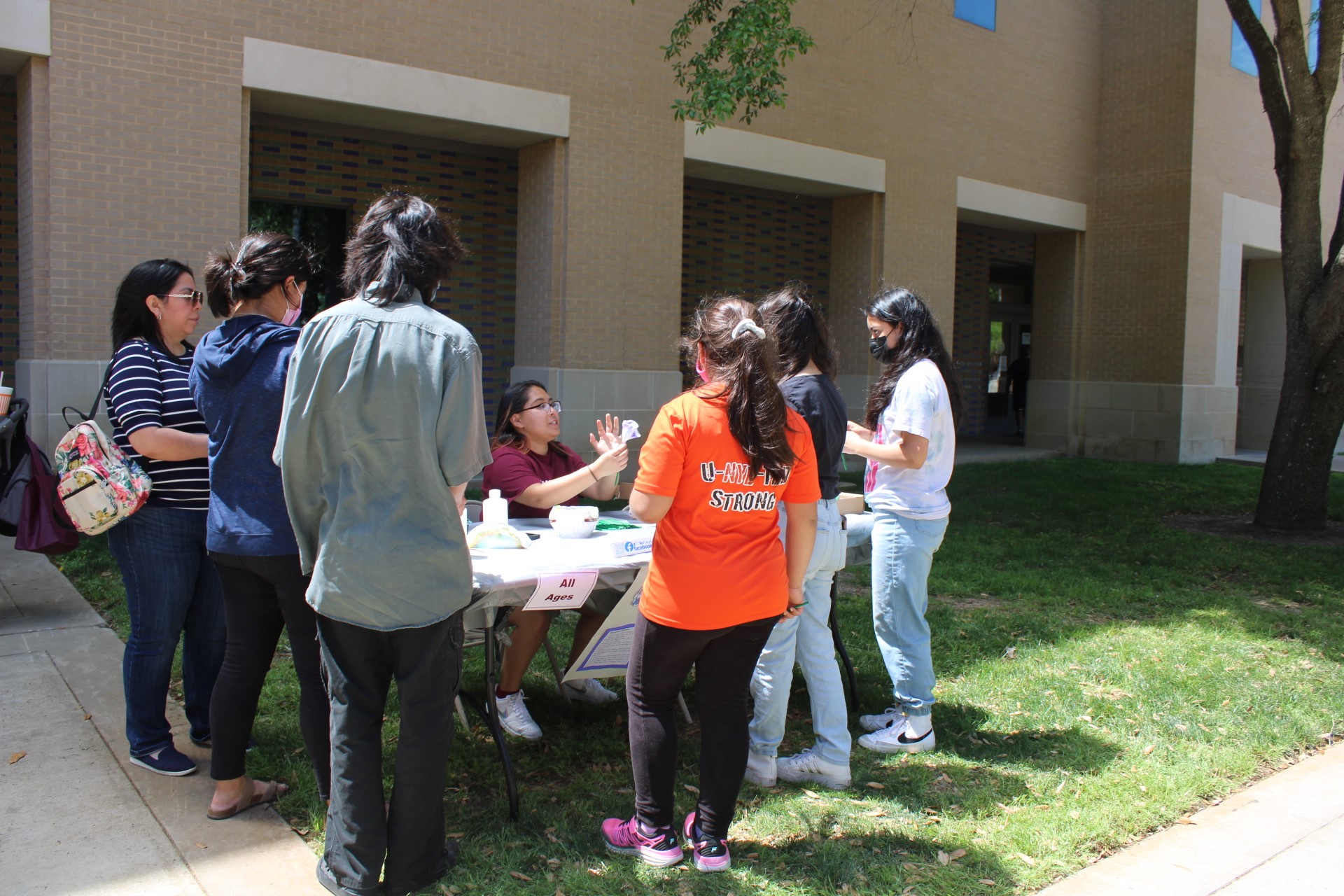 Mari's demo at Discover TAMIU 22