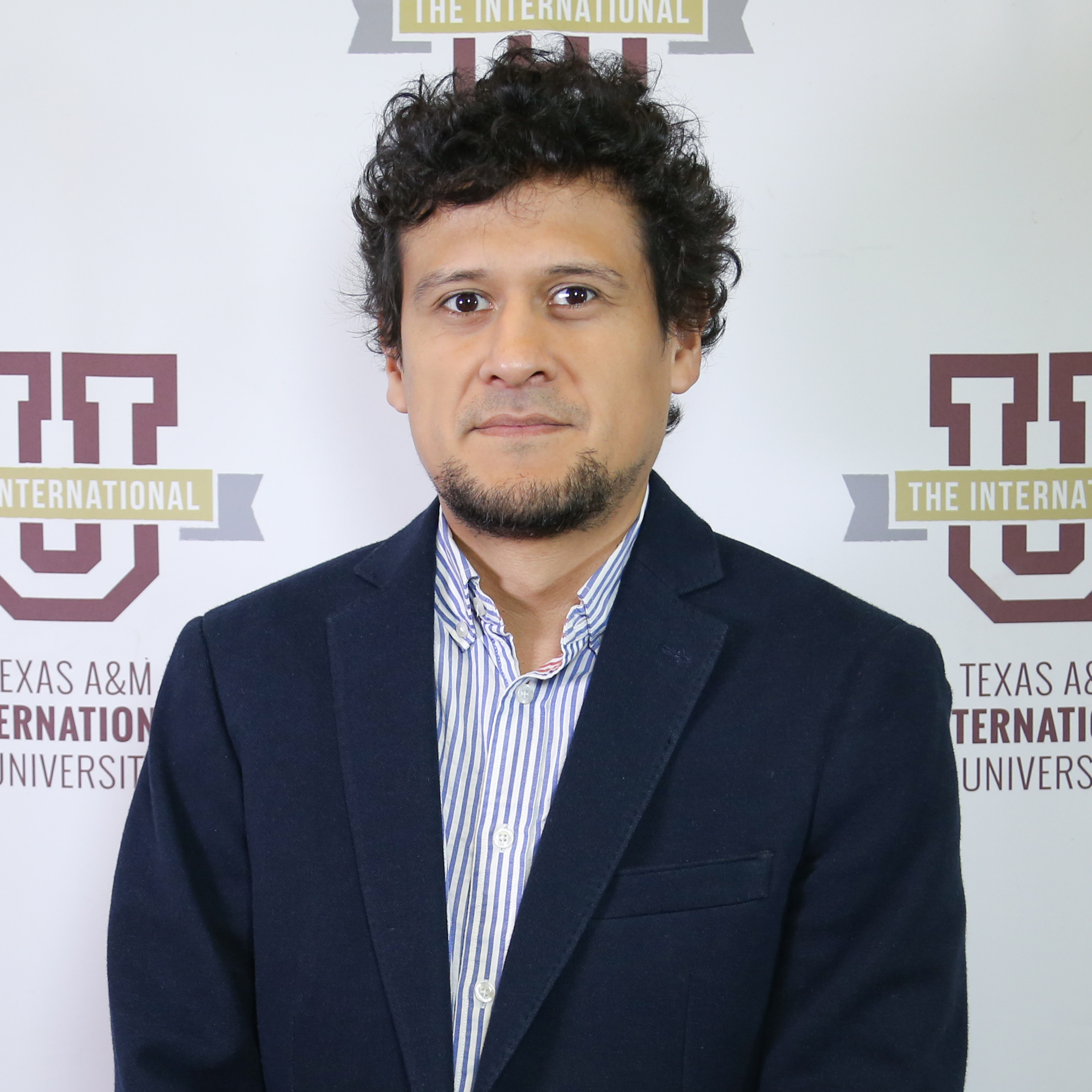 Dr. Alfonso Vergaray
