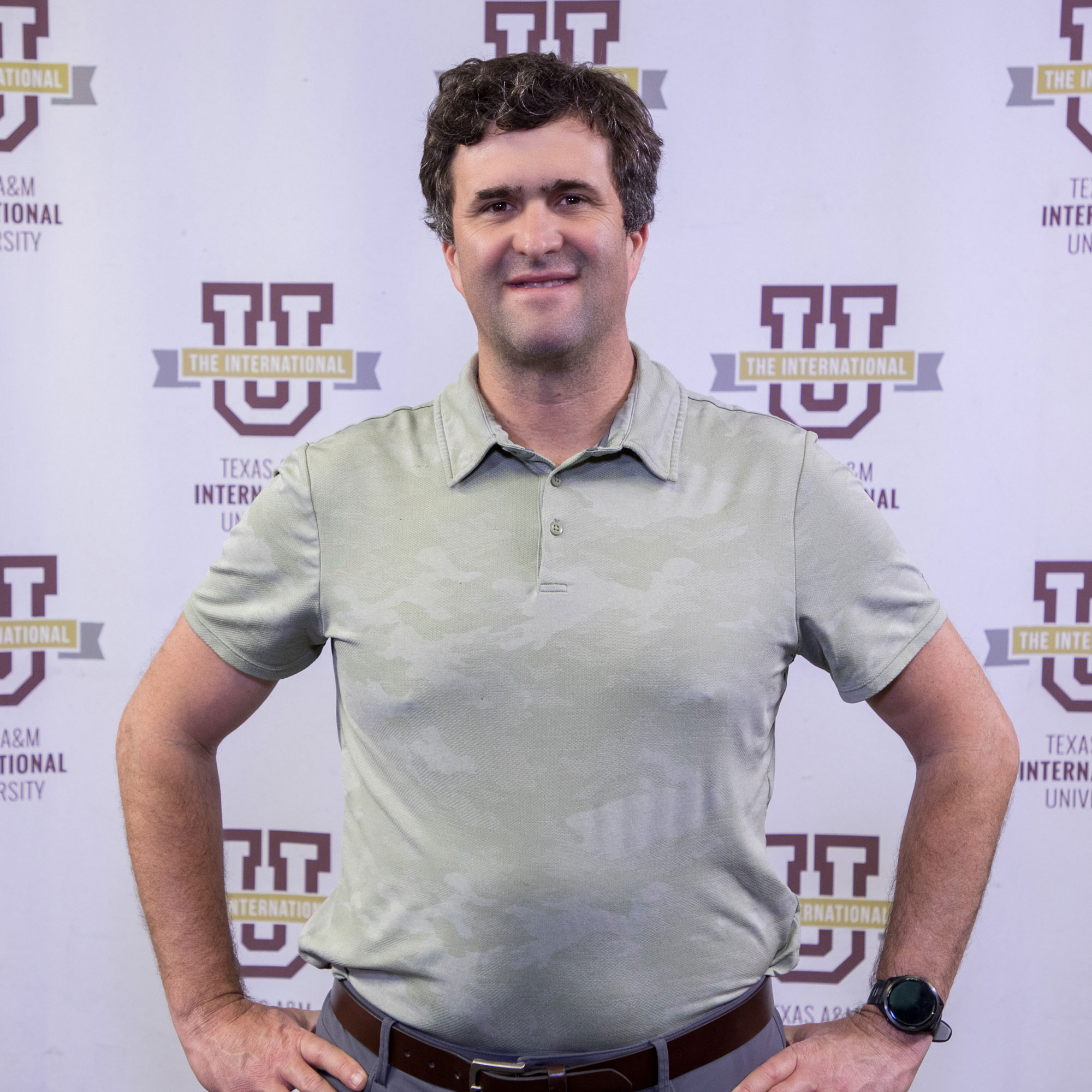 Dr. Andrew Hilburn picture