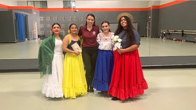 folklorico competition 0306b