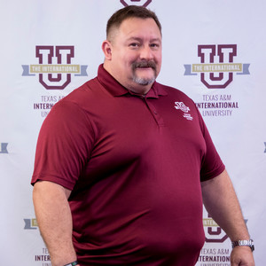 Dr. Gilberto Salinas