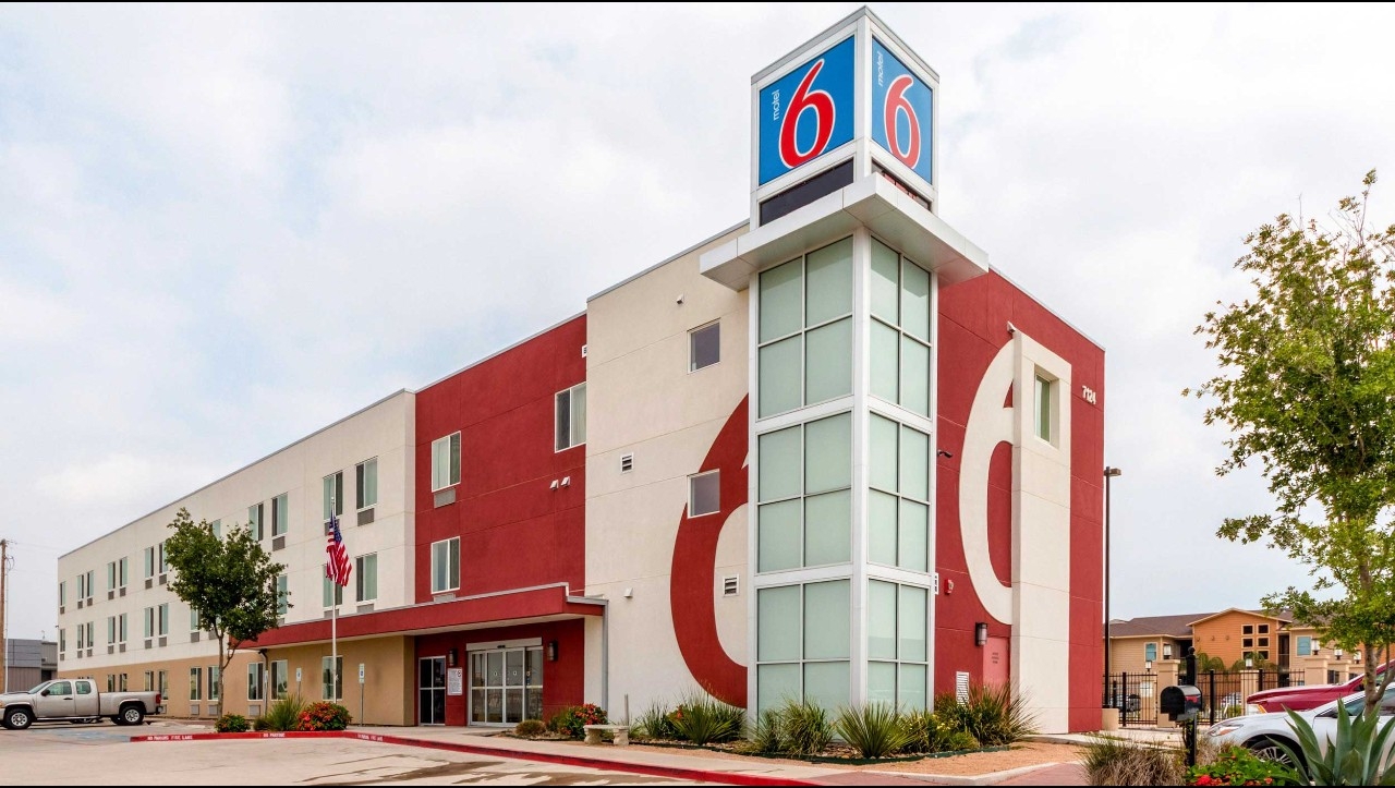 Motel 6