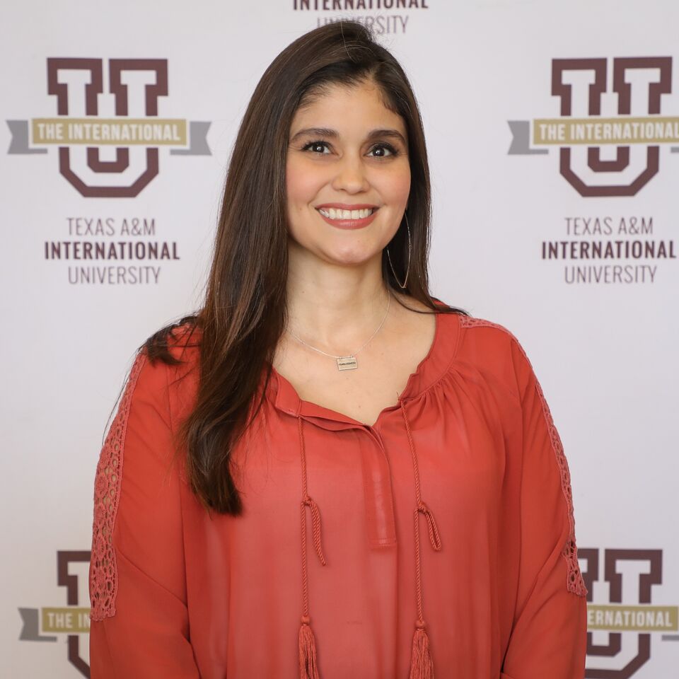 Dr. Cynthia Pina