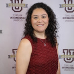Headshot photo of Ms. Villagran