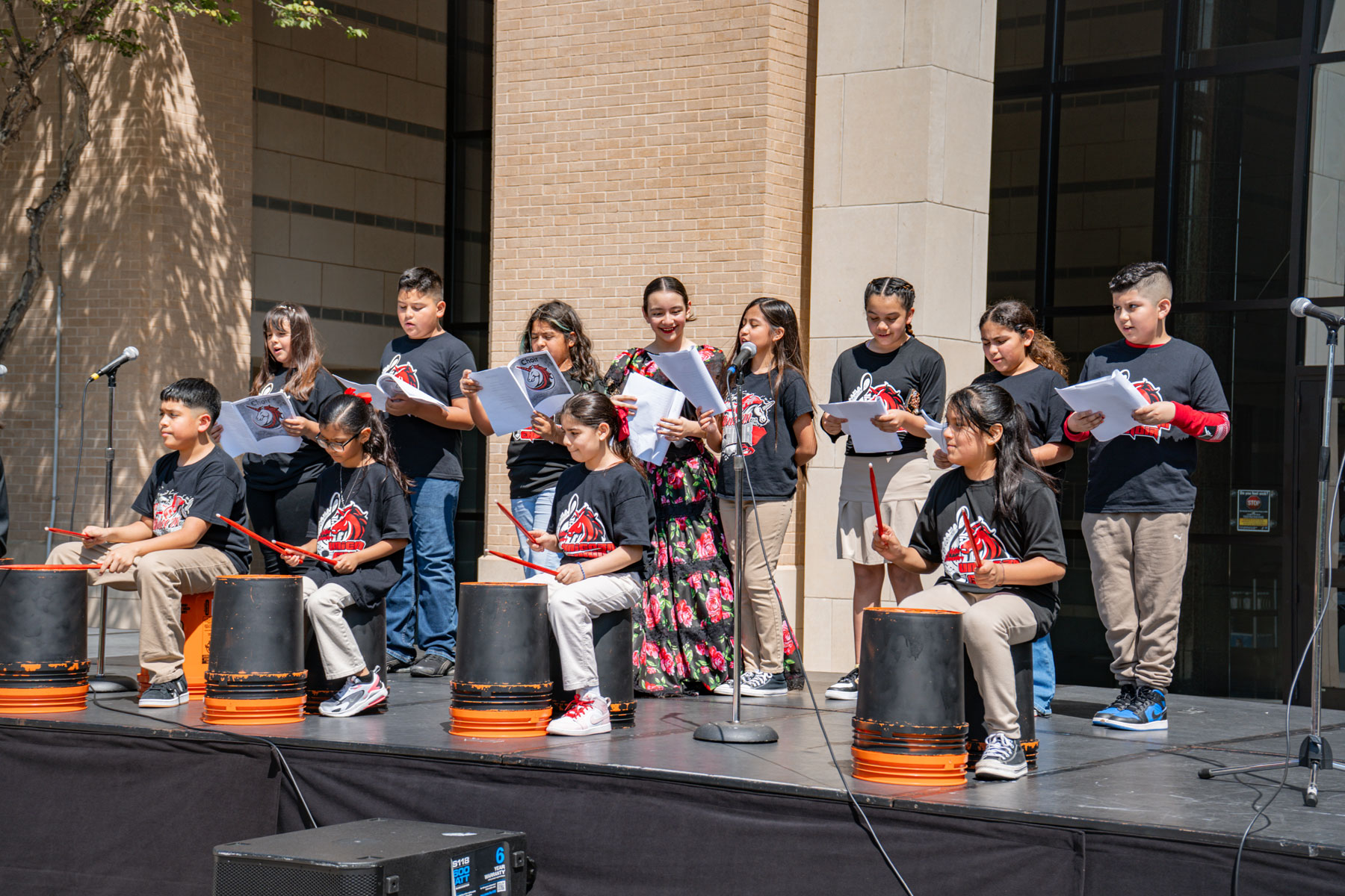 Discover TAMIU Photo