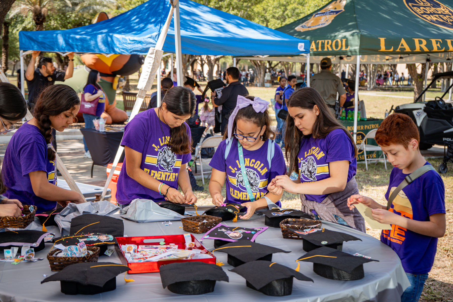 Discover TAMIU Photo