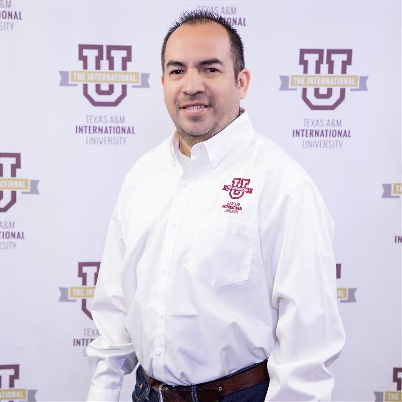 Financial Aid Advisor III Javier Jimenez