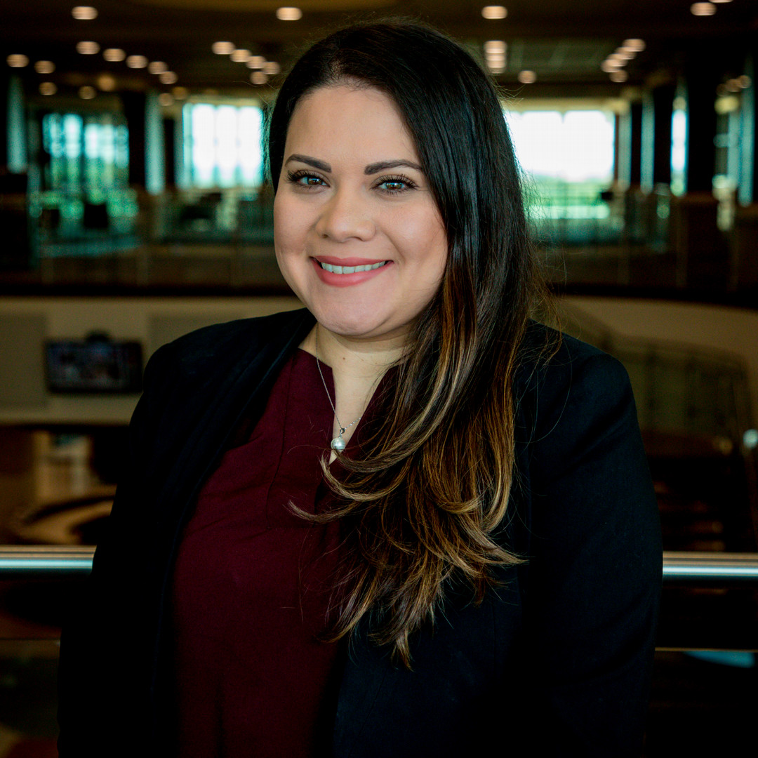 Associate Director, Financial Aid Priscilla Y. Munoz