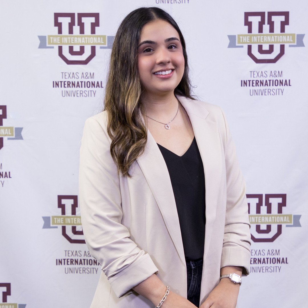  Scholarship and Loan Coordinator Carolina Peña