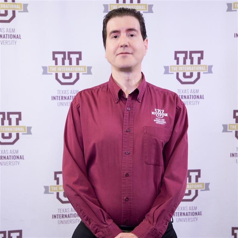 Associate Director, Financial Aid Alfredo Siller