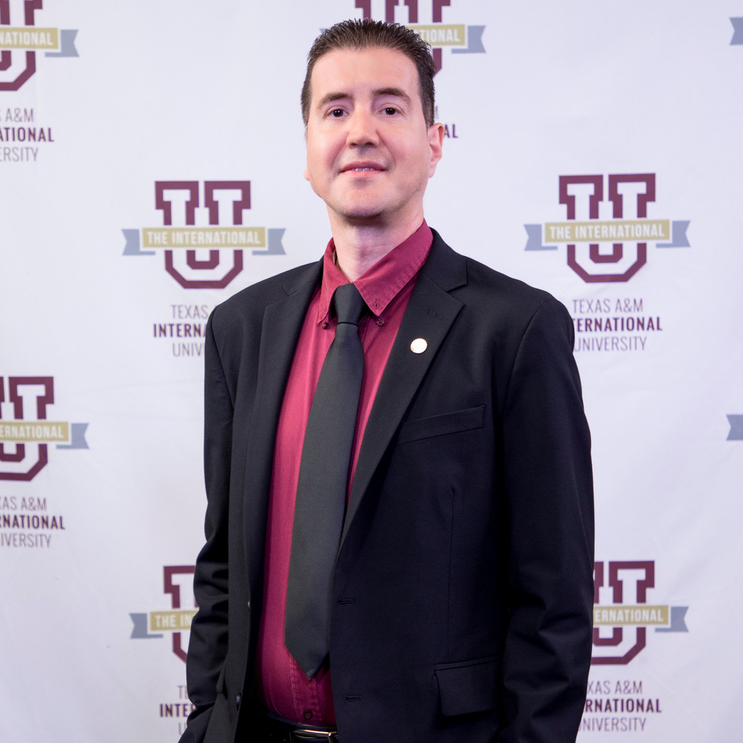 Associate Director, Financial Aid Alfredo Siller