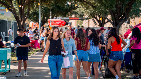 Clubs at TAMIU