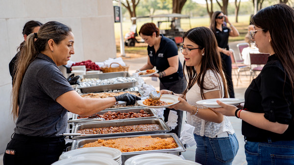 TAMIU Campus Dish