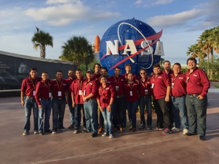 TAMIU DustyTron Team 2017