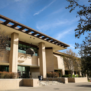 TAMIU Student Center