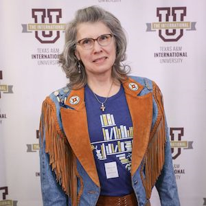 Dr. Tonya Huber