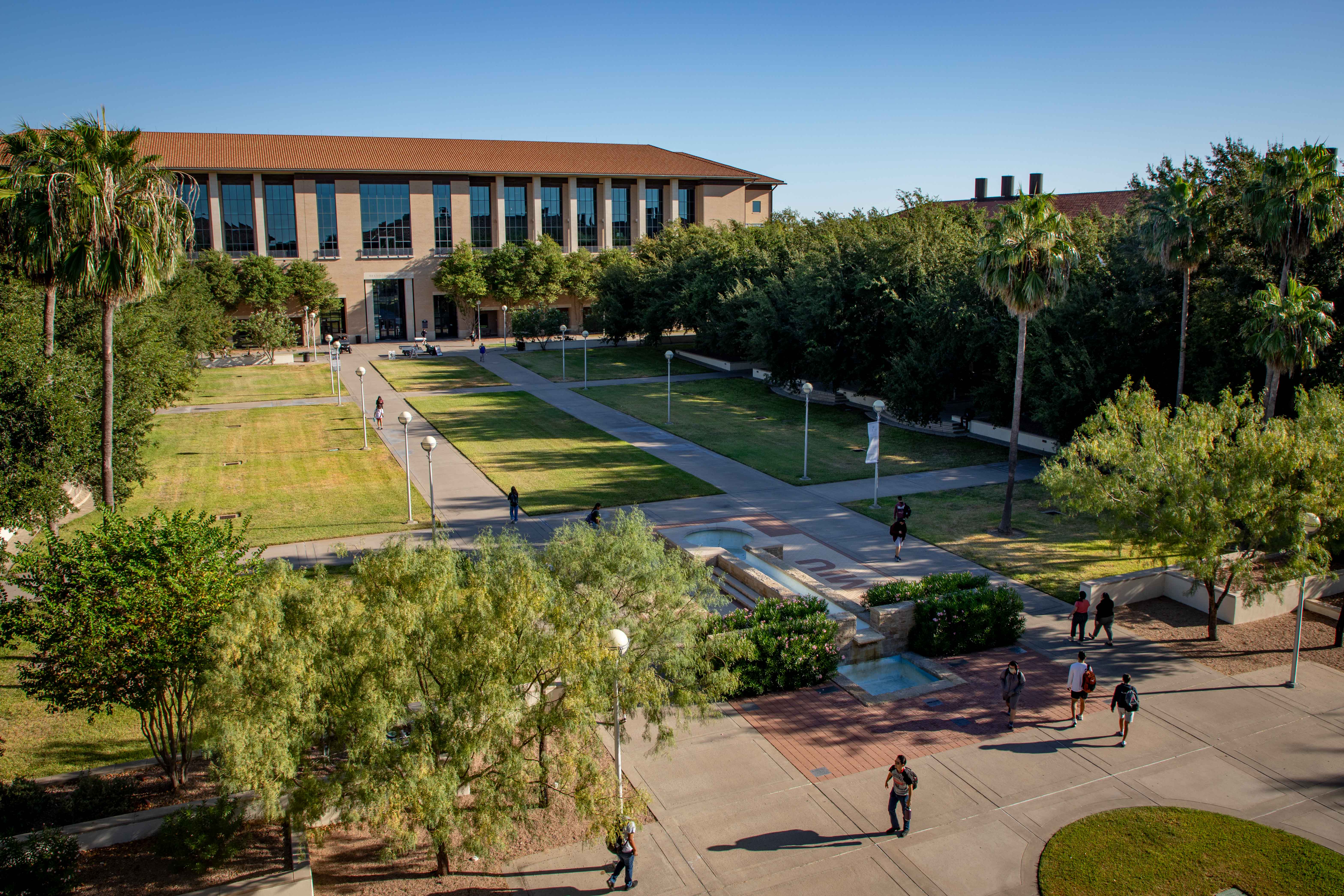 TAMIU green 