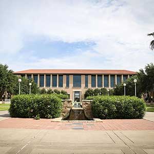 TAMIU Water Fountain