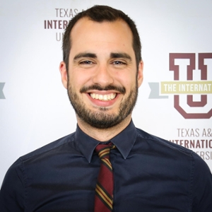 TAMIU Dr. Aaron Olivas