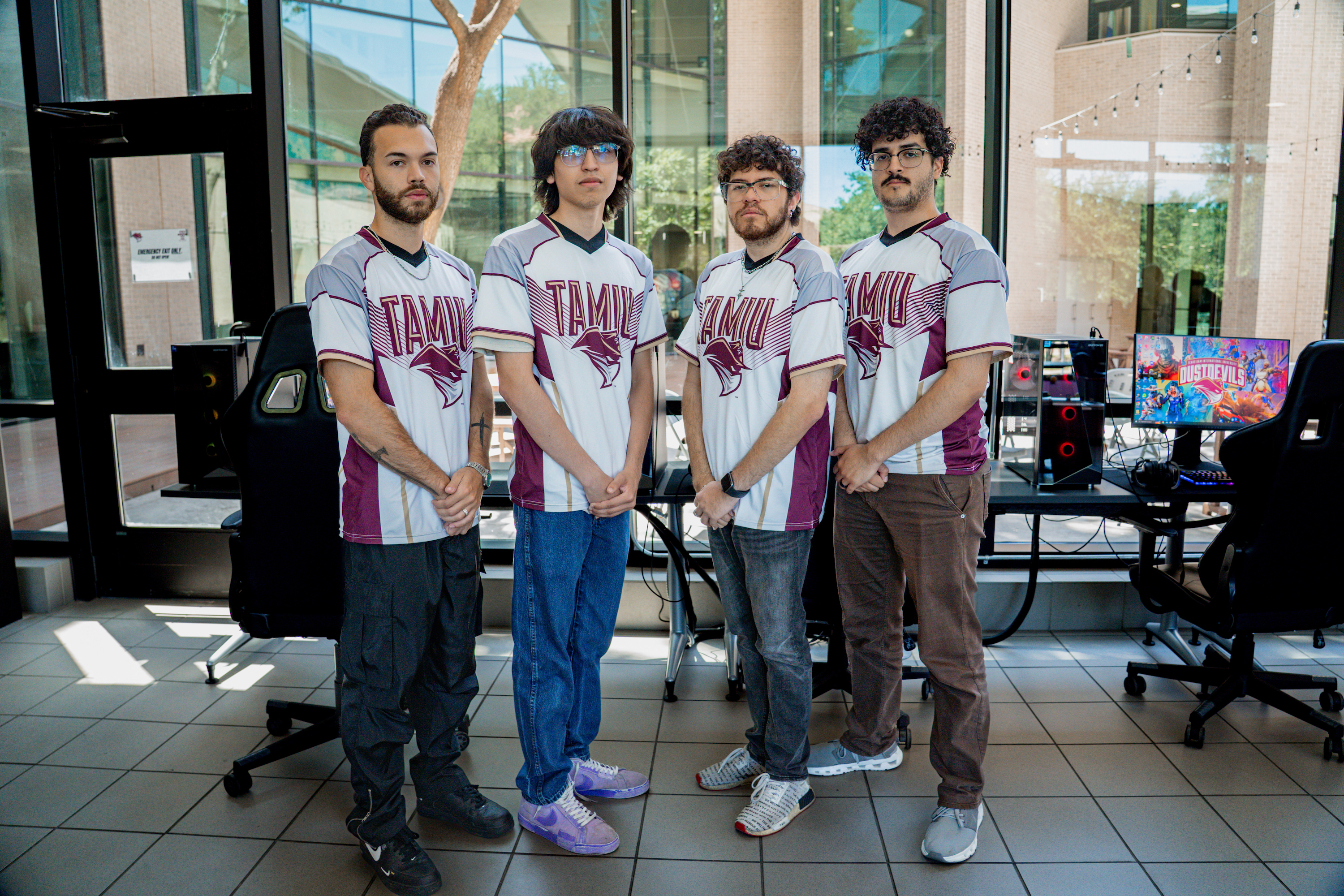 TAMIU Esports COD LAN team