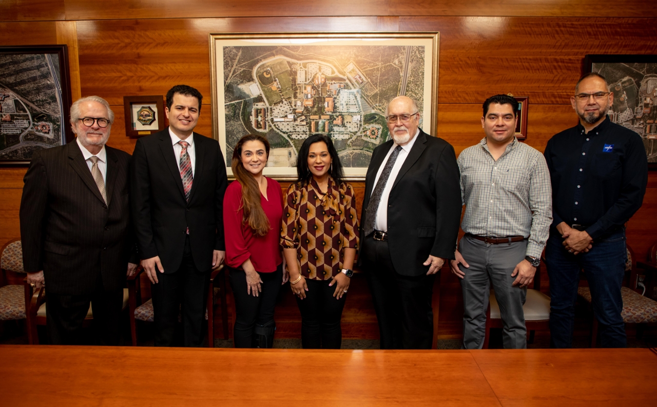 tamiu medline partnership photo