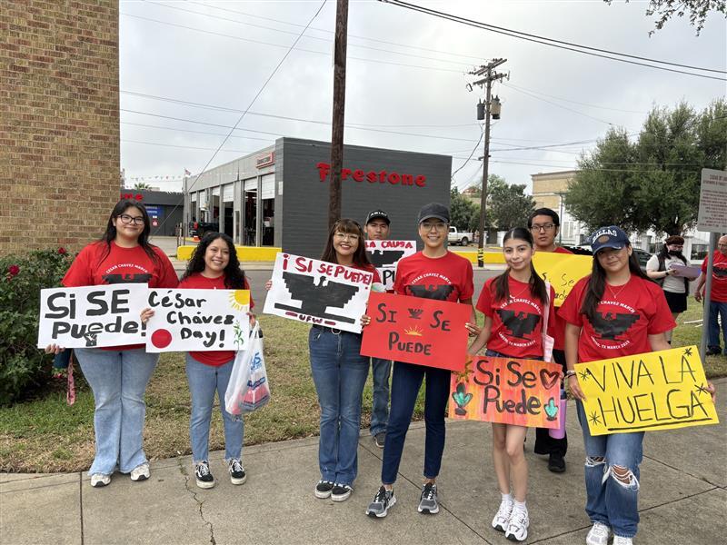 TAMIU CAMP students