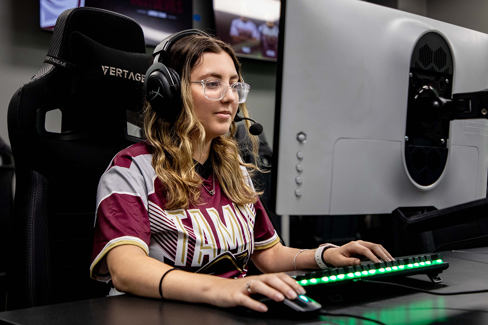 Esports Member with Hands