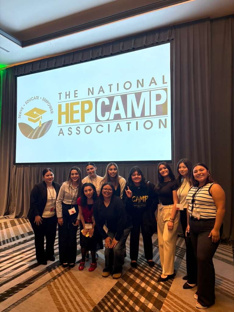 TAMIU CAMP Students at the National HEP/CAMP 2026 Conference.